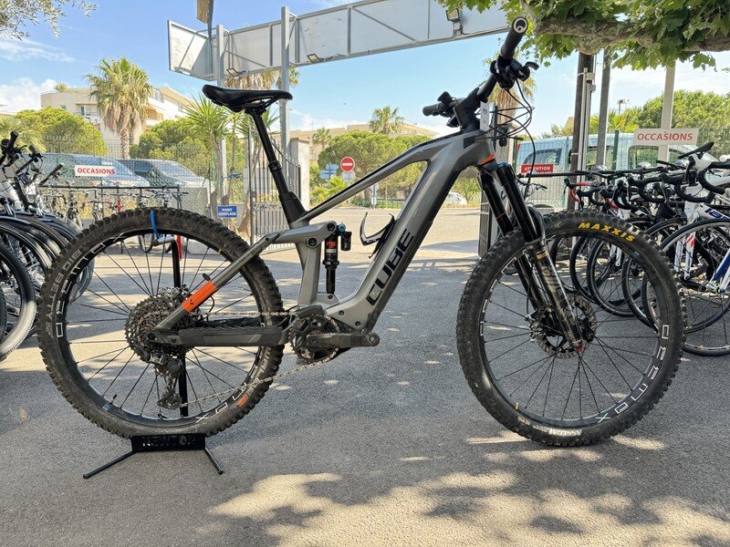 VTTAE CUBE STEREO TM Taille M Culture Velo Cycles Beraud Magasin de velos a Frejus Saint Raphael