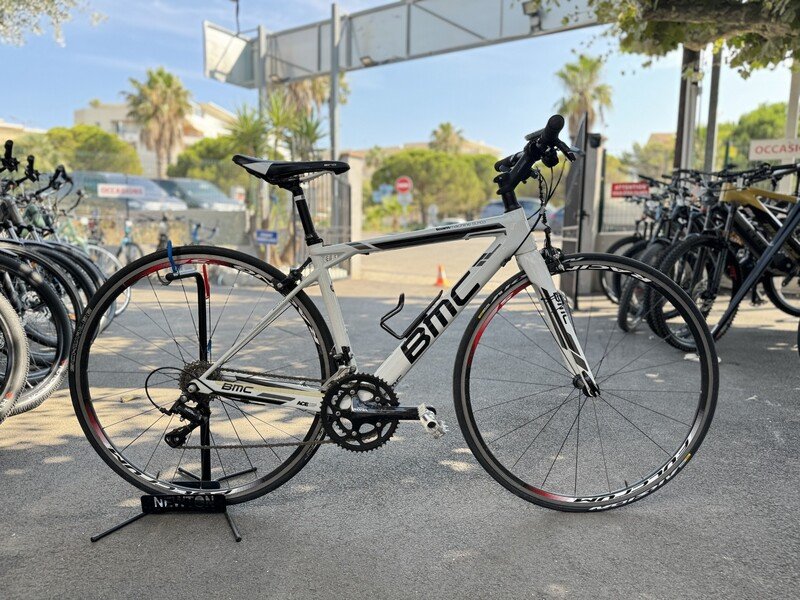 ROUTE BMC SLR03 Taille S Culture Velo Cycles Beraud Magasin de velos a Frejus Saint Raphael